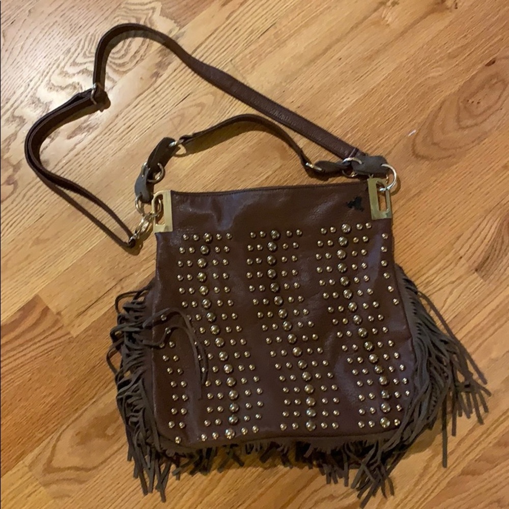 Zippered leather satchel